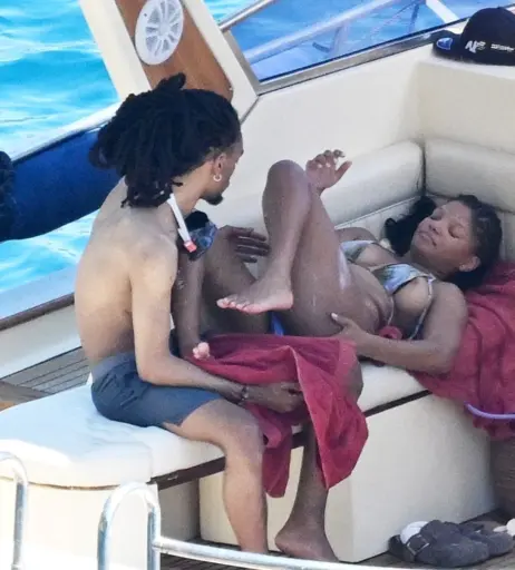 Image 9951465 from Halle Bailey