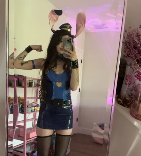 Image 9952210 from beebee