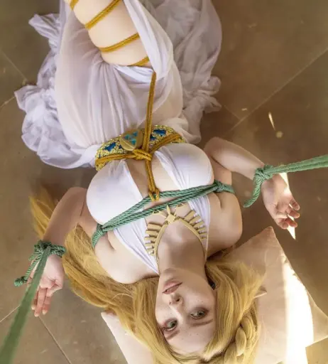 Image 9958843 from Helly Valentine