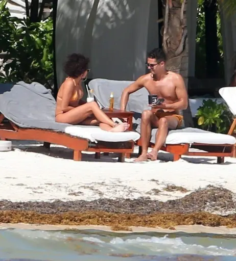 Image 9935688 from Sarah Hyland