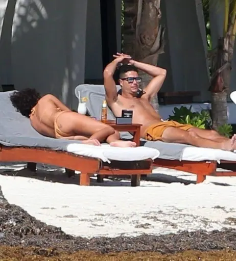 Image 9935677 from Sarah Hyland