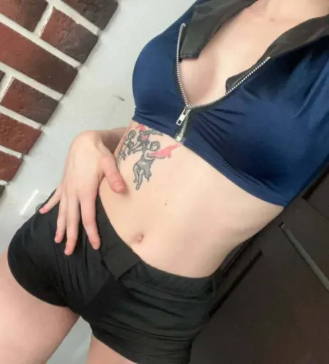 Image 9936946 from Polizistin Julia