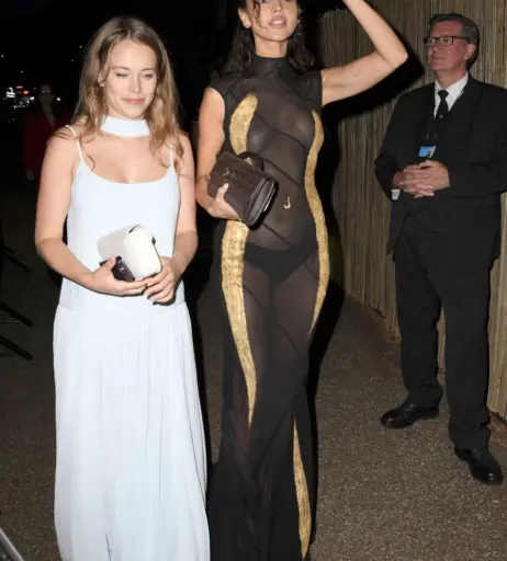 Image 9931319 from Eiza González