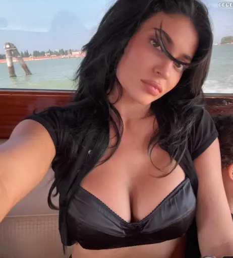 Image 9931244 from Kylie Jenner