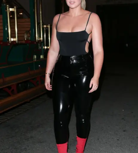 Image 9907632 from Iskra Lawrence