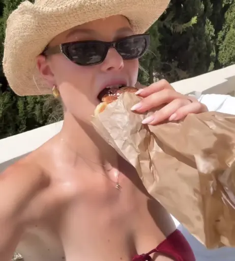 Image 9909345 from Emilia BTE