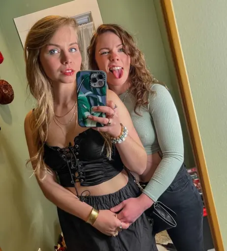 Image 829308 from Hailee & Kendra