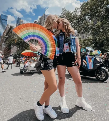 Image 830017 from Hailee & Kendra