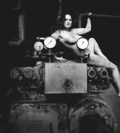 Image 2196902 from Calvato Photography - Patreon