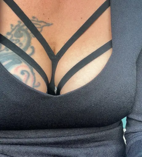 Image 21993392 from ruralhotfox.free