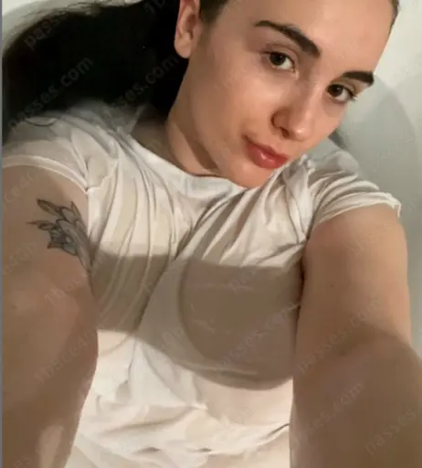 Image 21750520 from Chi With A C (Lucia Keskin)