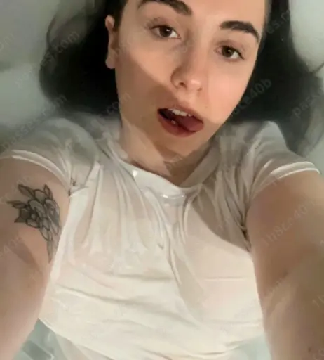 Image 21750516 from Chi With A C (Lucia Keskin)