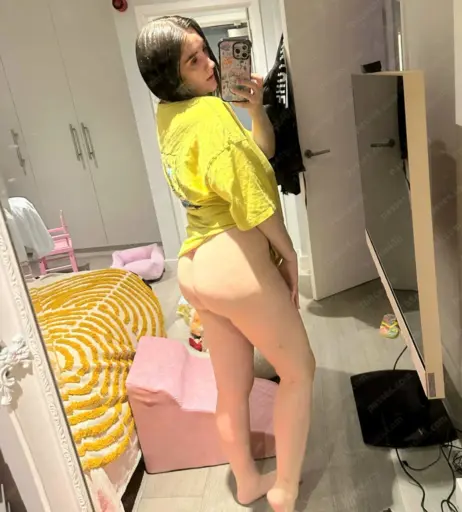 Image 21750534 from Chi With A C (Lucia Keskin)
