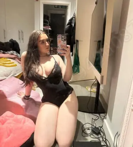 Image 21750577 from Chi With A C (Lucia Keskin)