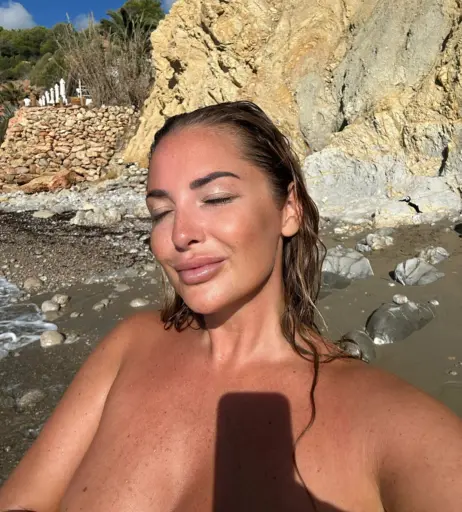 Image 21723193 from Daisy Watts / DaisyDooTaylor / Daisy Taylor