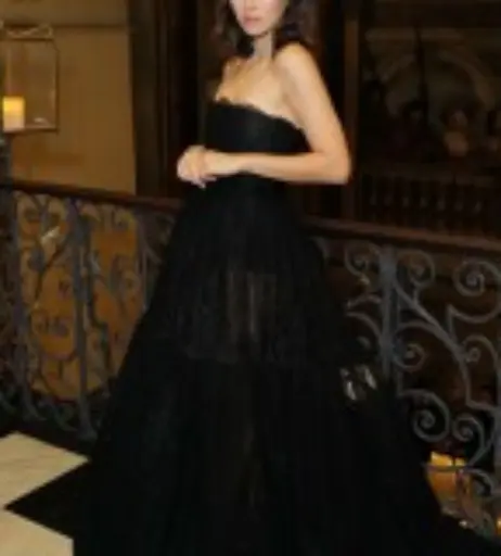 Image 21707692 from Jessica Yu Li Henwick