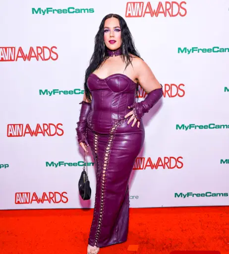 Image 21789318 from Alex Blair | itsalexblair | thecurvyfoxx