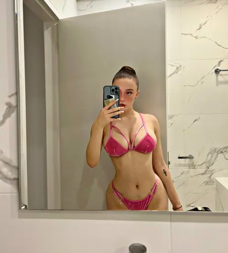 Image 2157215 from Elenas Caprice