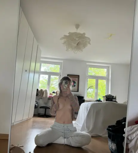 Image 2151048 from Bellaraee