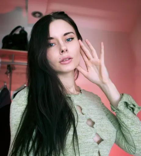 Image 2141141 from malinahottie