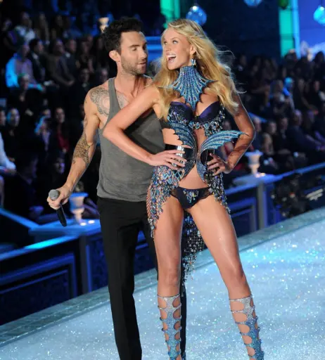 Image 2143363 from Anne V