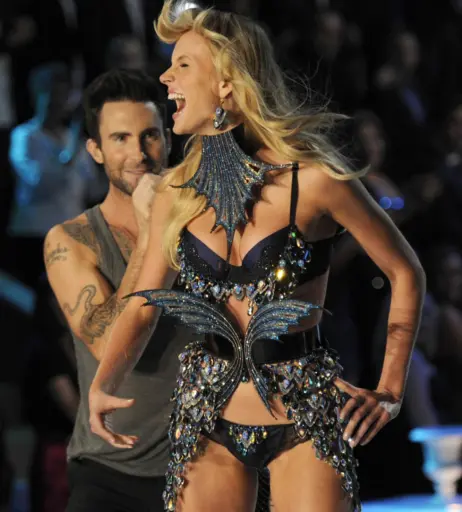 Image 2143300 from Anne V