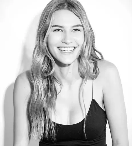 Image 2136715 from Sofia Hublitz