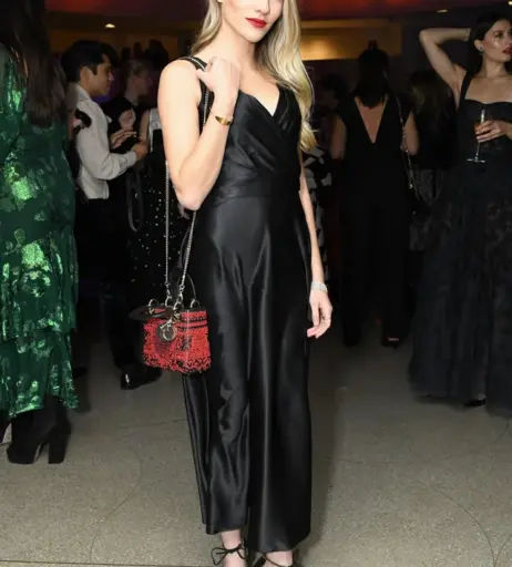 Image 2136911 from Sofia Hublitz