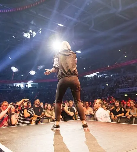 Image 2136915 from Stefanie Heinzmann