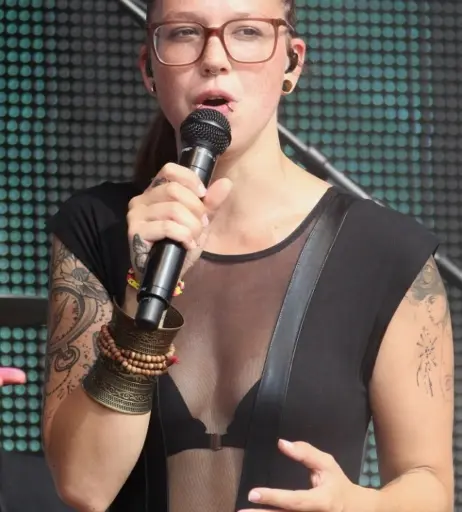 Image 2137725 from Stefanie Heinzmann