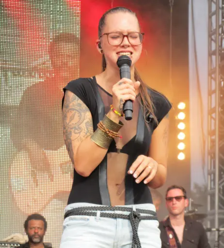 Image 2137360 from Stefanie Heinzmann