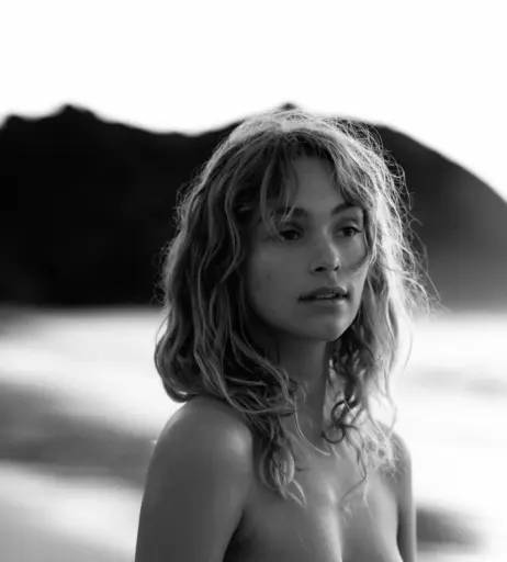 Image 2133133 from Nikki Hillier