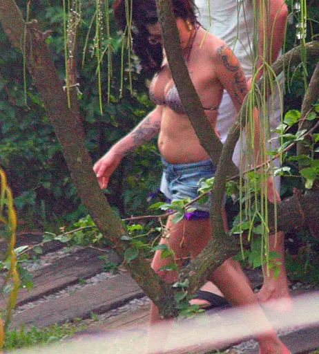 Image 2133203 from Amy Winehouse