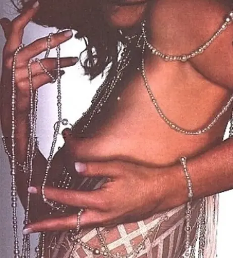 Image 2130844 from Björk