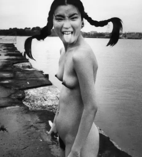 Image 2130539 from Björk