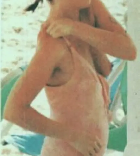 Image 2130358 from Björk