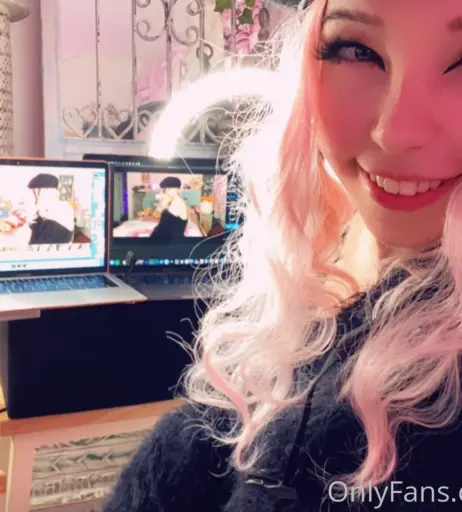 Image 213940 from Belle Delphine