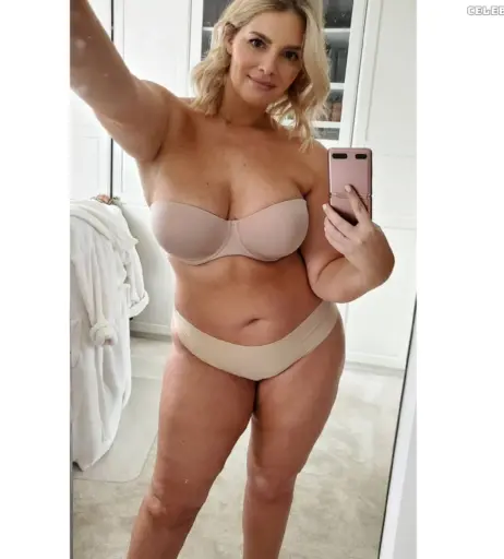 Image 2127506 from Angelina Kirsch