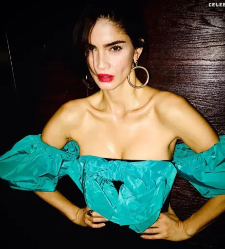 Image 2127492 from Shermine Shahrivar