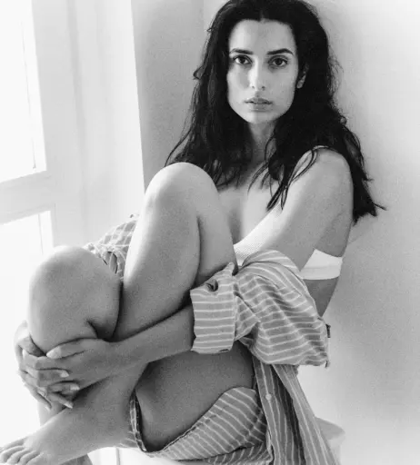 Image 2127637 from Vallie Plagirafe