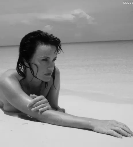 Image 2124875 from Carla Gugino