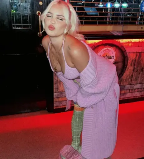 Image 2122519 from Anne-Marie Rose Nicholson