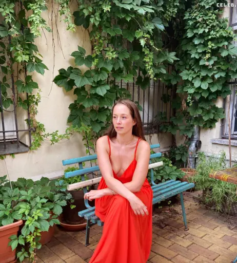 Image 2122217 from Senta-Sofia Delliponti