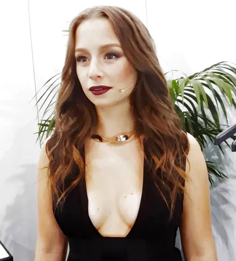 Image 2120178 from Senta-Sofia Delliponti