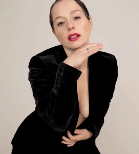 Image 2120246 from Senta-Sofia Delliponti