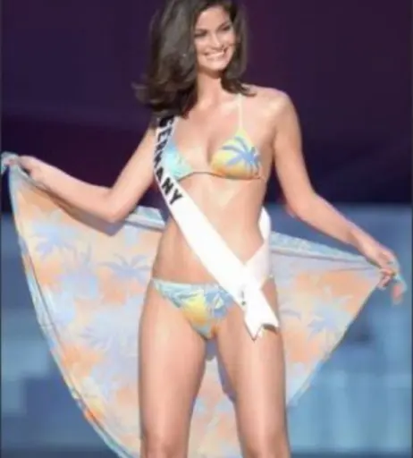 Image 2129657 from Shermine Shahrivar