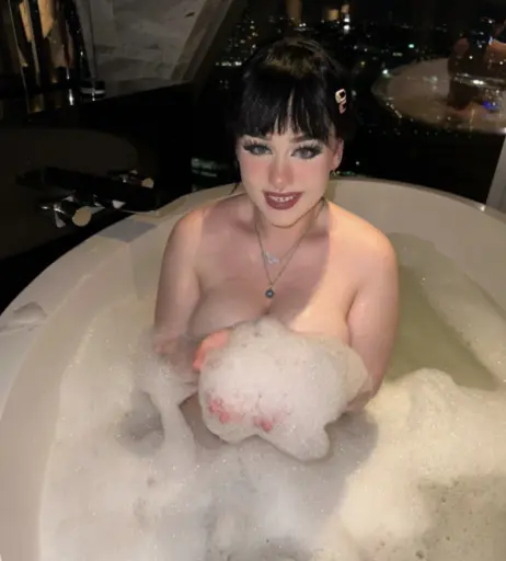 Image 211572 from Laara Rose