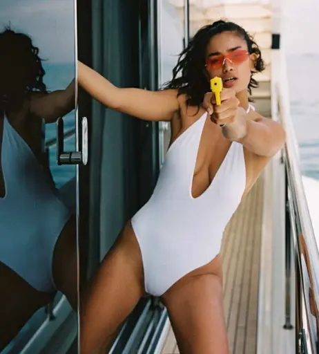 Image 2116891 from Kelly Gale