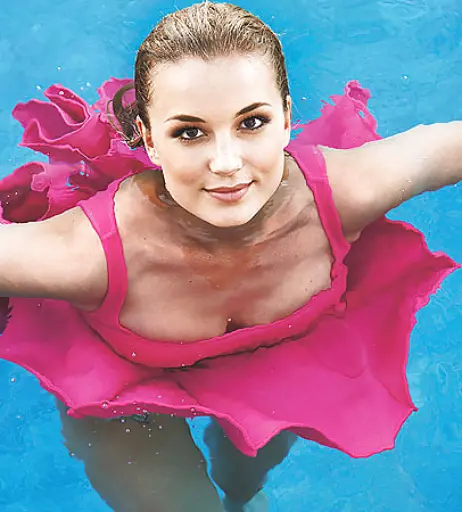 Image 2116579 from Emily Van Camp