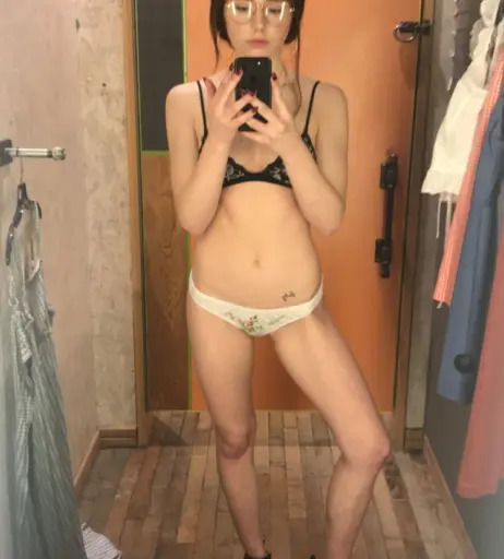 Image 2117230 from Lily Mo Sheen